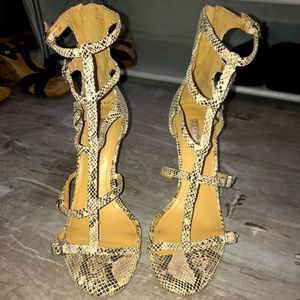 BCBG heels size 6.5